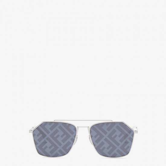 FENDI-EYELINE
