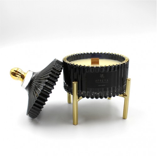 Oud Wood Candle